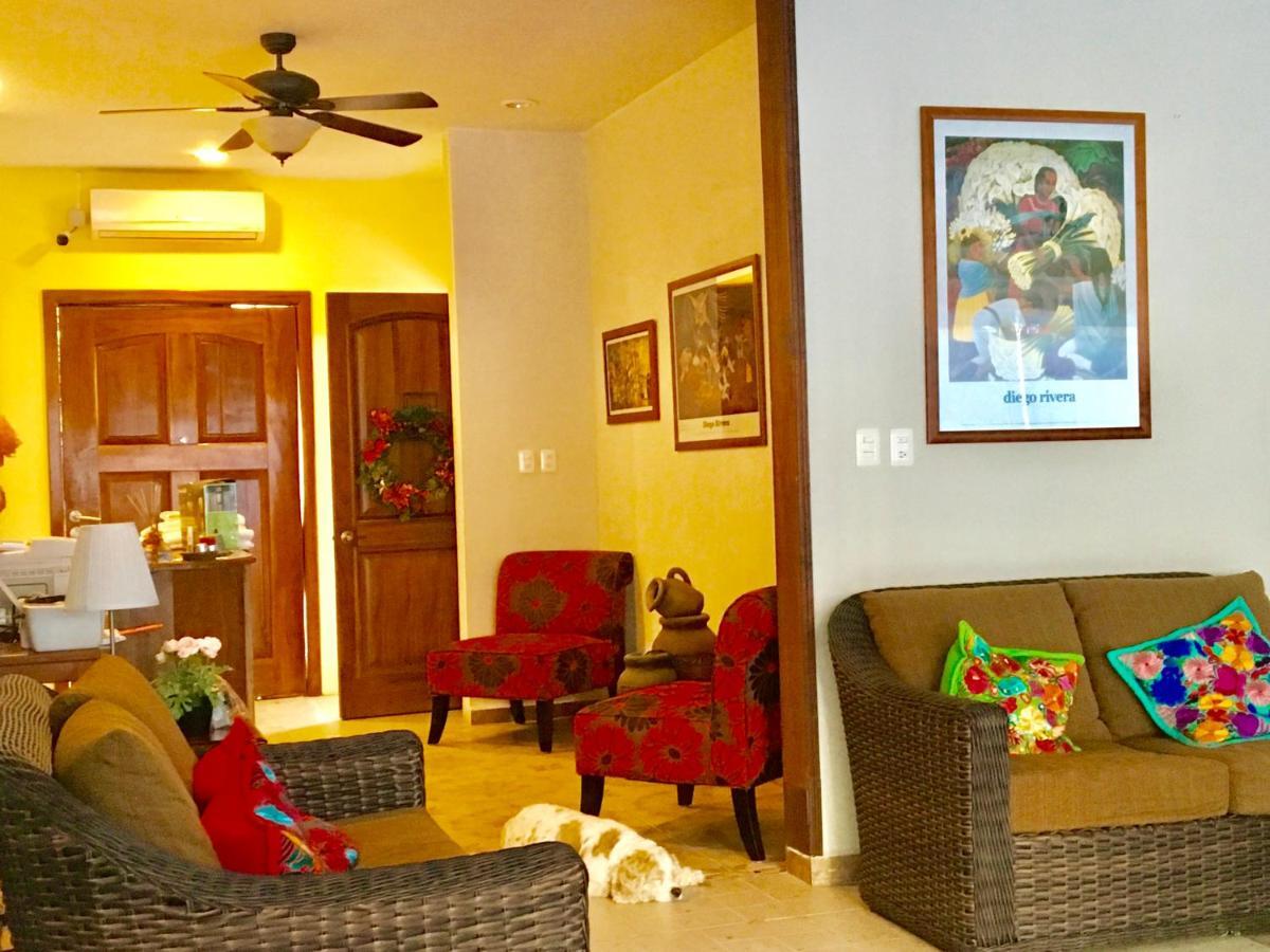 Casa Paloma Blanca Hostel Исла Мухерес Екстериор снимка